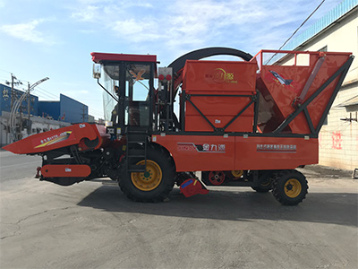 玉米秸稈青儲回收機(jī)